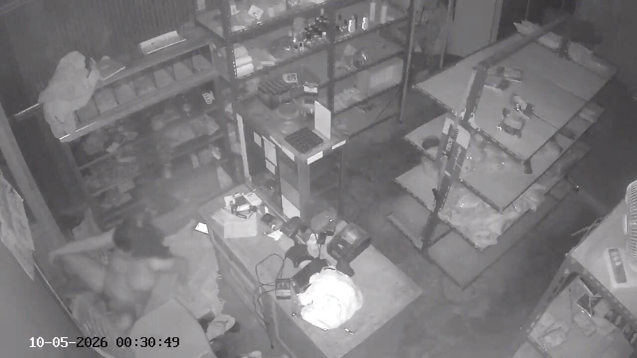 Cheating in a dark place with an ex-girlfriend, it turns out that there is a hidden camera.