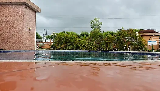 Sperm Floating in the Pool, Hard Sex in the Water, Double Orgasm