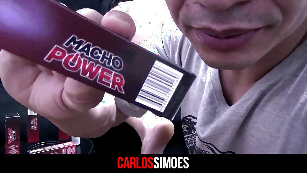 Ela me convidou para sua casa e disse que queria assistir um filme.