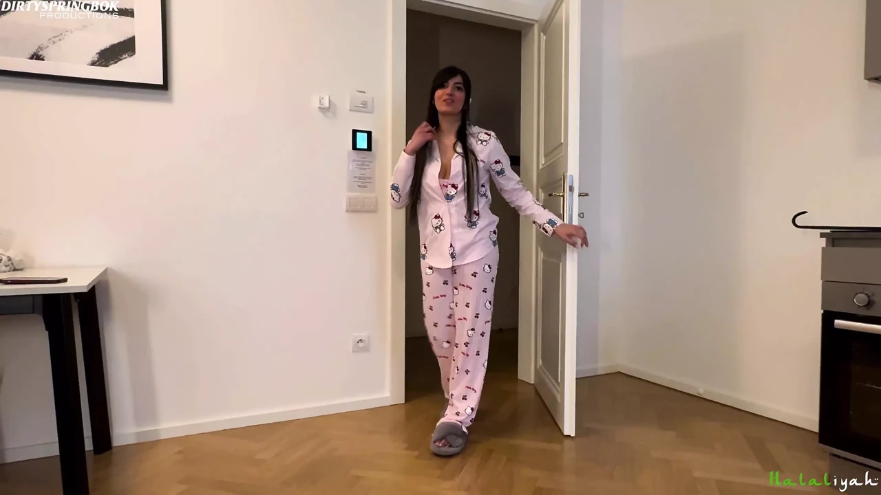 Aaliyah Edges Alexander with Her Tongue and Makes Him Explode