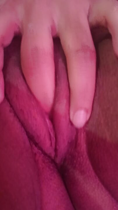 Gadis nakal bangun untuk berbuat nakal
