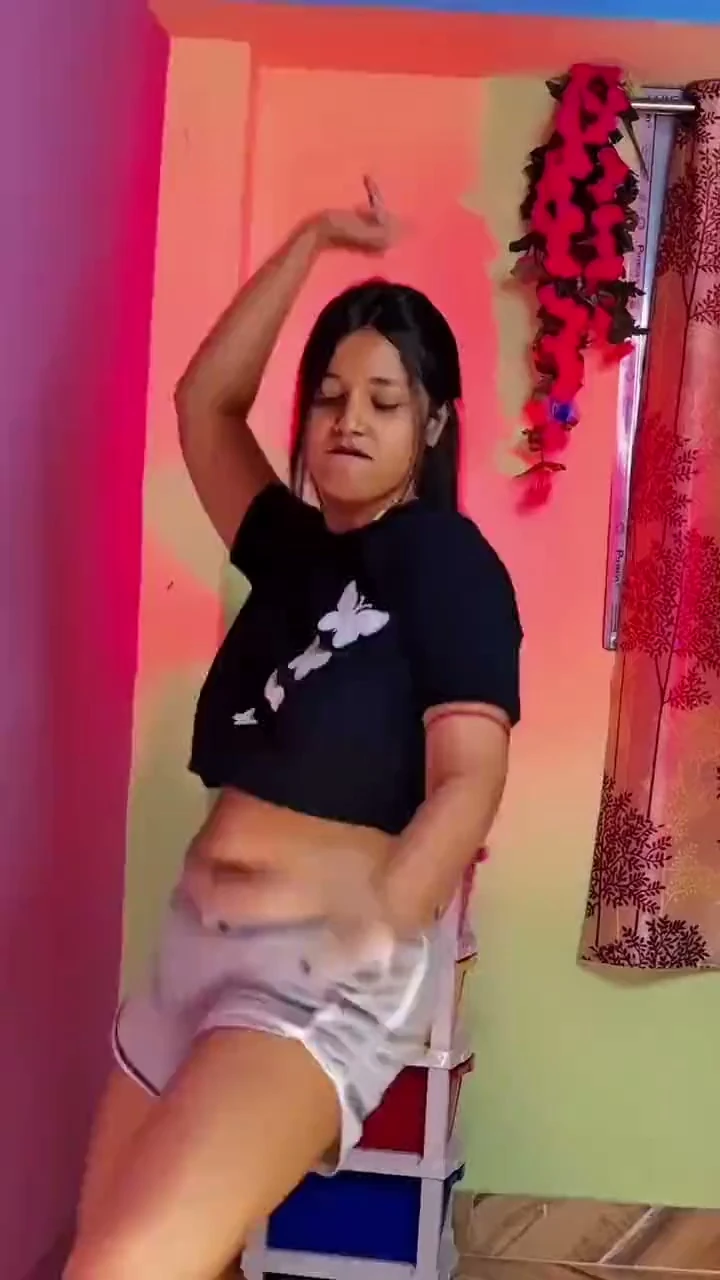 Indian Dehati young bhabhi aaur gav ka ladka aaj bhabhi ke bade bade boobs suma bhabhi bahot khush ho gai – boobs suking video h