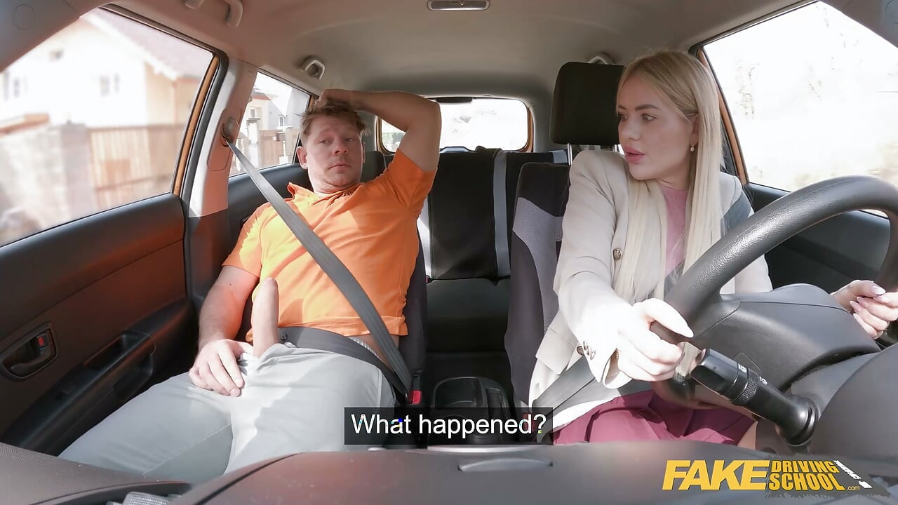 Fake Driving School MILF loira francesa Georgia Koneva foda rápida e forte ao ar livre sexo no carro POV