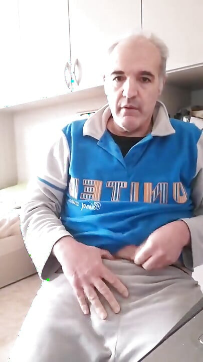 Mainne apni kphi men viry nikala aur use sab ht nigal liya