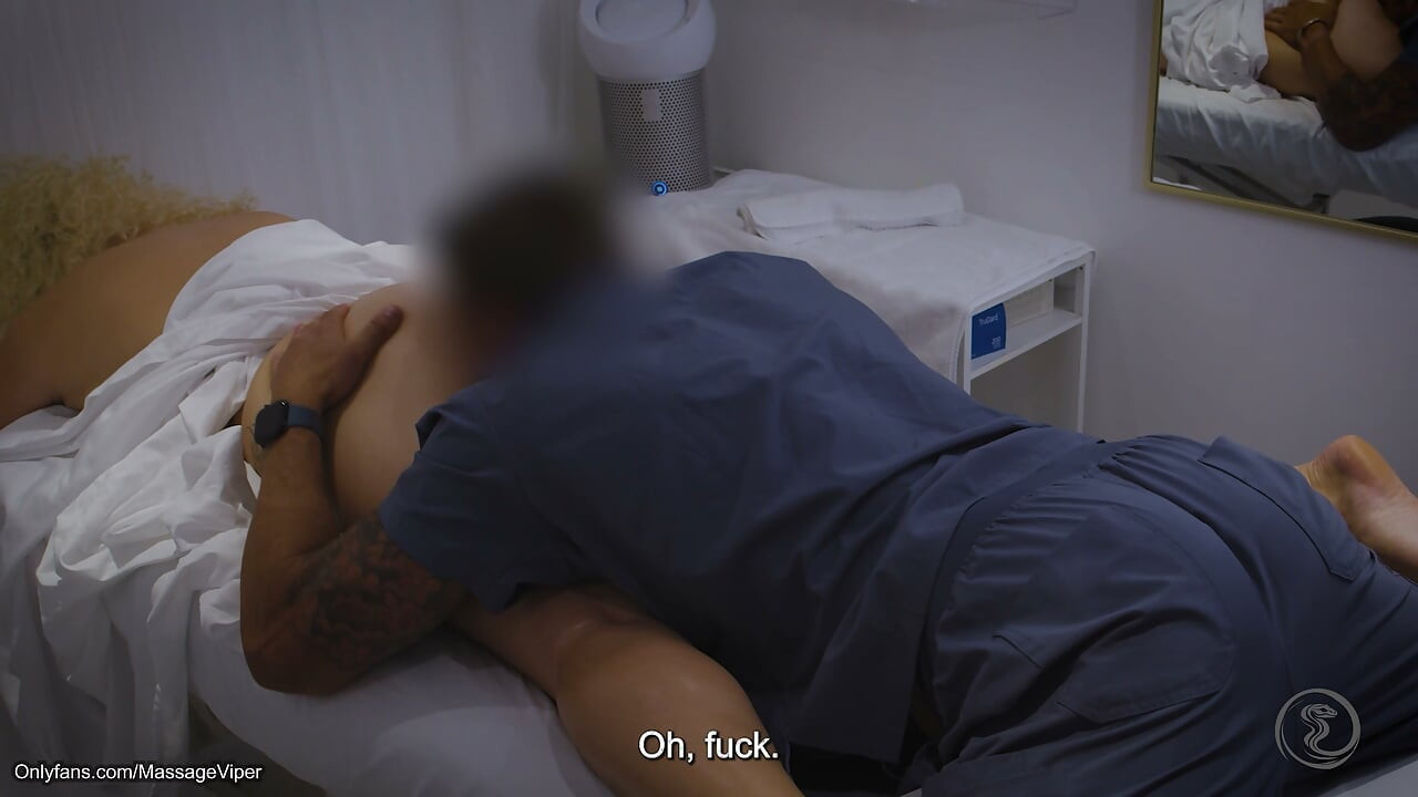 Real massage client gets ass eaten and sucks off masseur
