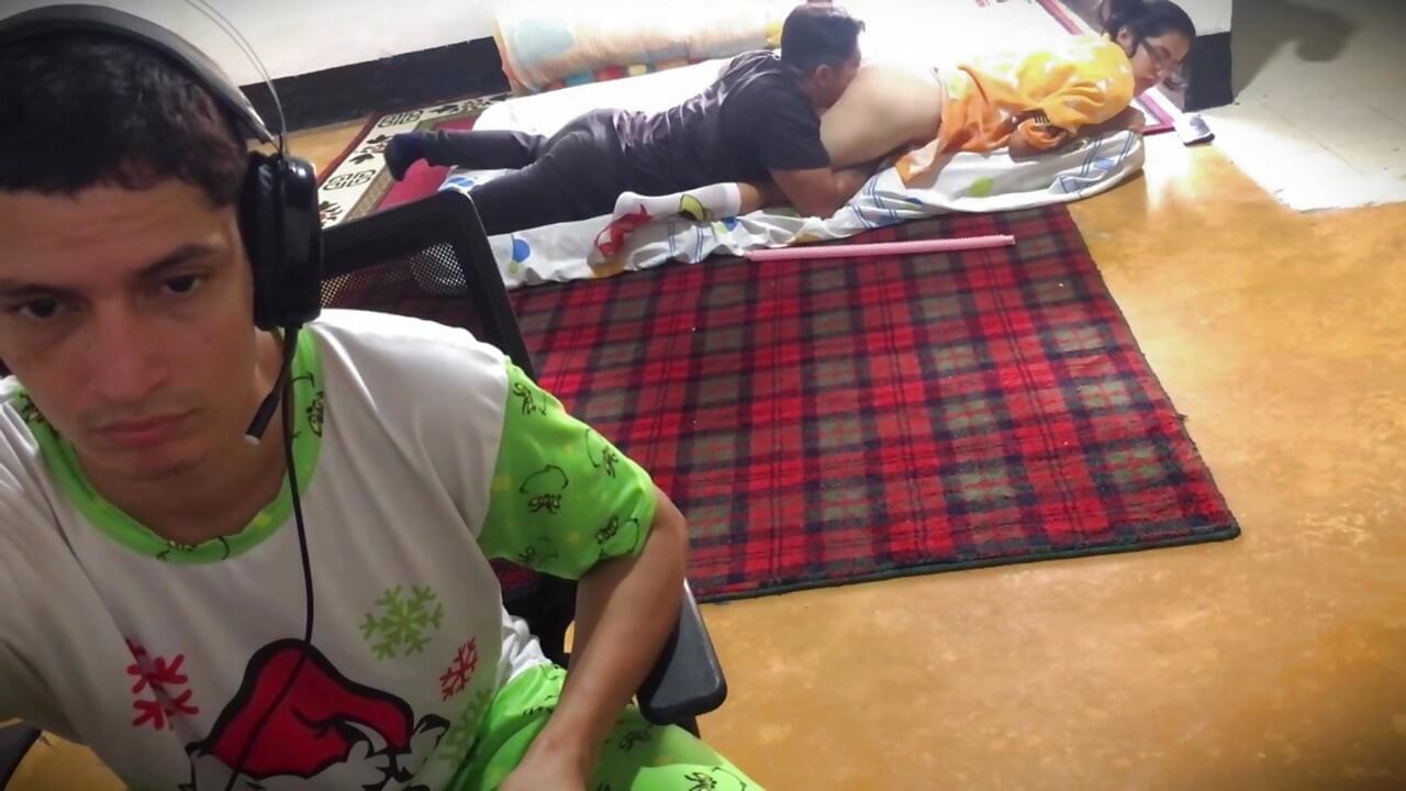 My otaku aunt wants to be fucked