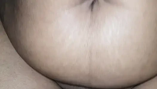 Nachbarin unty gab geblasen und wird verrückt und kommt versehentlich drinnen