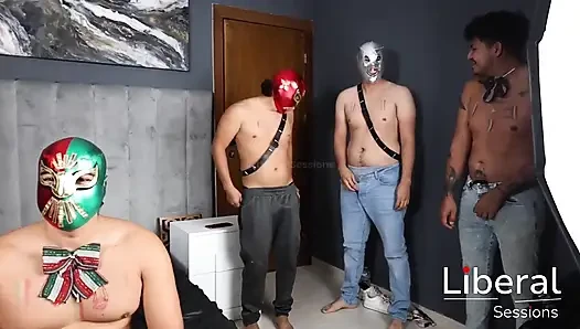 Orang-orang ngentot pacarku di pesta seks gangbang meksiko