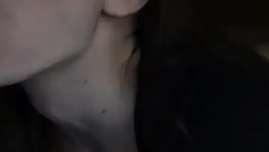 Aku beruntung banget bisa ngentot dan ngentot mulutku pagi-pagi sampai dicrot sperma hangat di kereta