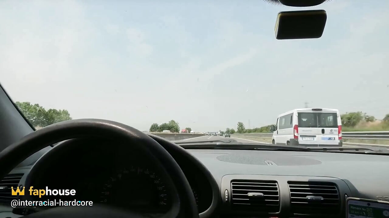 ارگی ماسک‌دار خالکوبی‌شده