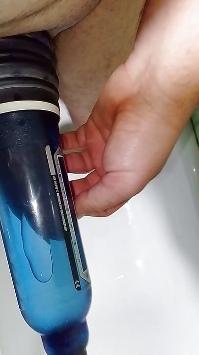 Άντλησε το πουλί μου. Πουλί άντλησης νερού. Τεράστιο πουλί