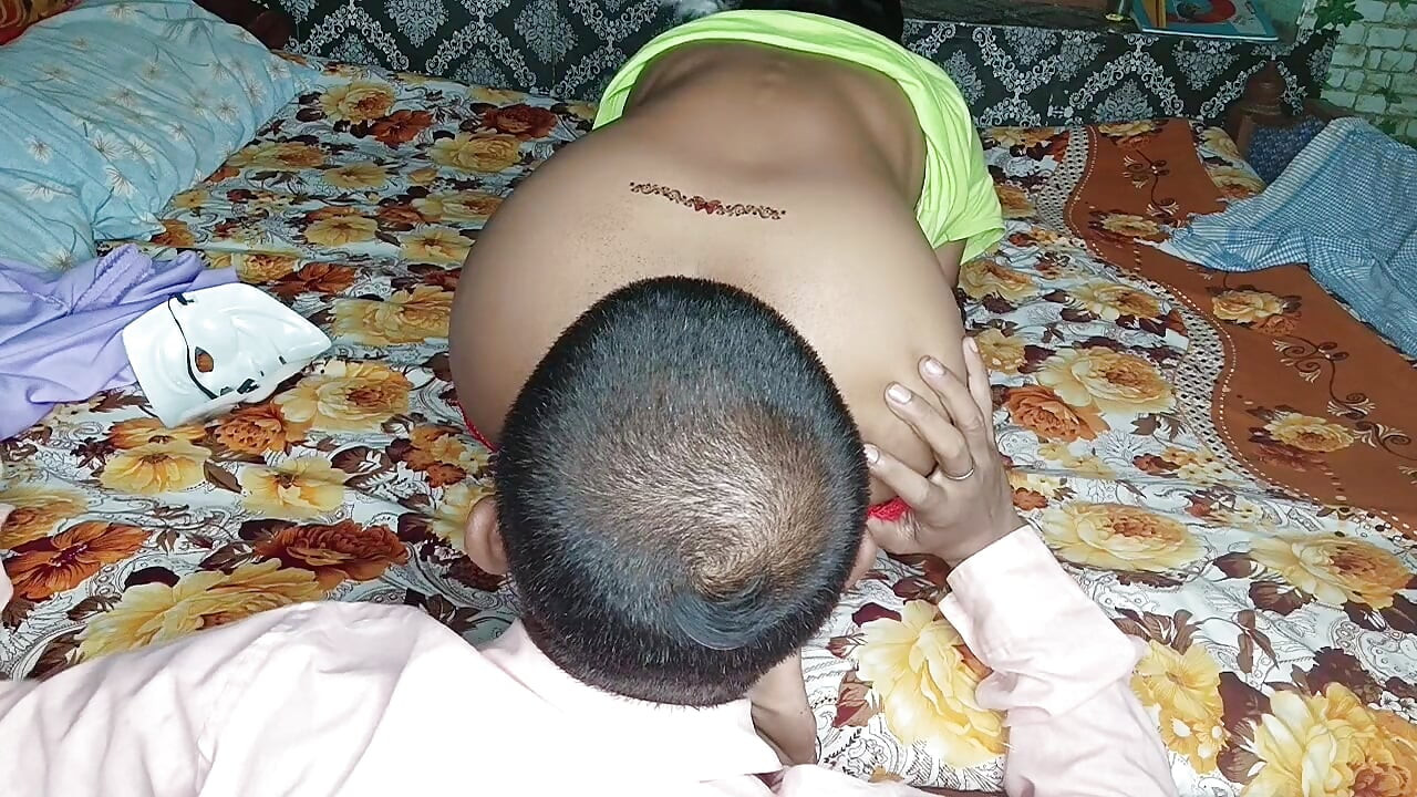 Senin dimpee'in. Anal Hintli bangla güzel deshi ateşli yenge ko neredeyse götünü sikiyor zevk zamanı heyecan verici video.