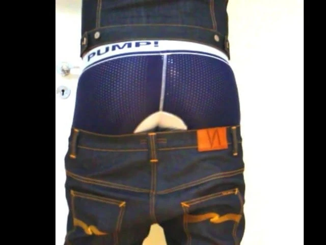 Twink in Nudie jeans