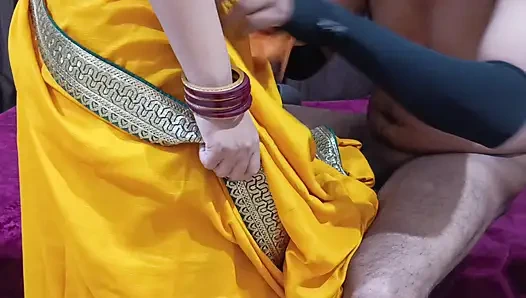 Kakak ipar india seksi ngentot waktu dia lagi sendirian di rumah