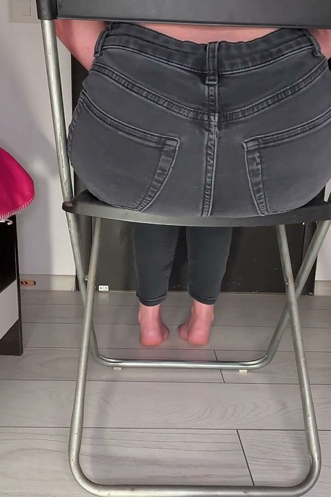 Butt Crack Chair Farts