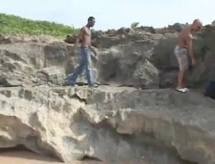 Interracial en la Playa