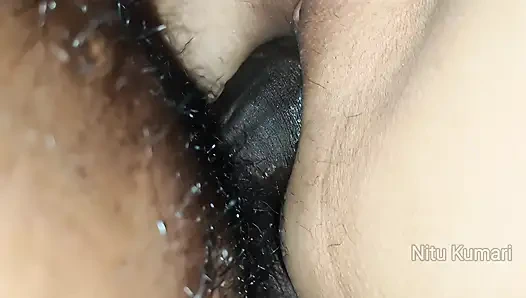 Bhabhi chut ki chudail land mast hai usne gand me dal diya