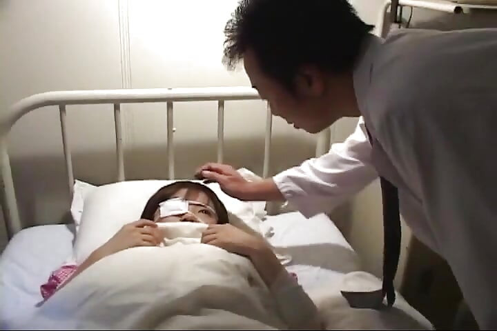 Hot Girl Got Pounded in Hospital by Sexy Doctor