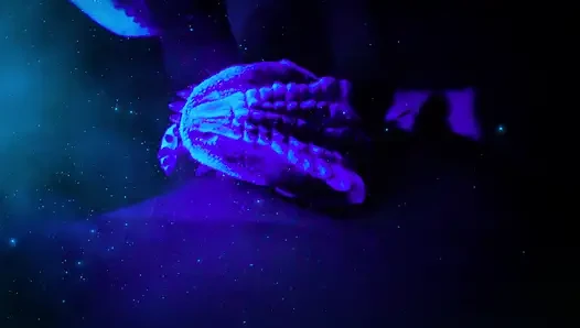 NIE DAGESICHTIGES SEXRITUAL AUS EINER ANDEREN DIMENSION! DINOSAURIER LECKEN SCHWANZ UND BRINGEN IHN ZUM KOMMEN!