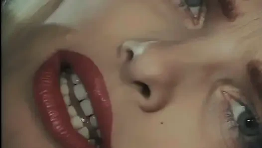 Cicciolina Ve Ron Jeremy Eski Usul Bir Orginin Tadını Çıkarıyor