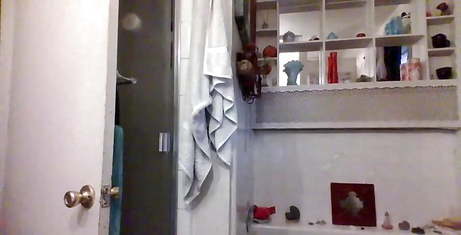 Gledaj me kako isprobavam odeću od obožavate me. kutija za mesečnu pretplatu gde možete da isprobate odeću pre nego što ih kupite