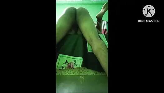 Desi stiefmutter von ihrem stiefsohn im schlafzimmer