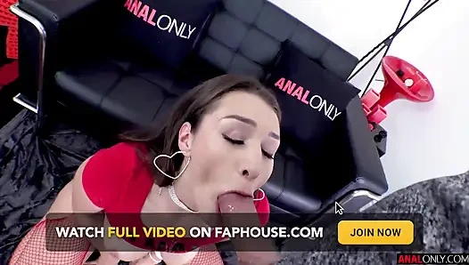 Kembali ke pantat bella