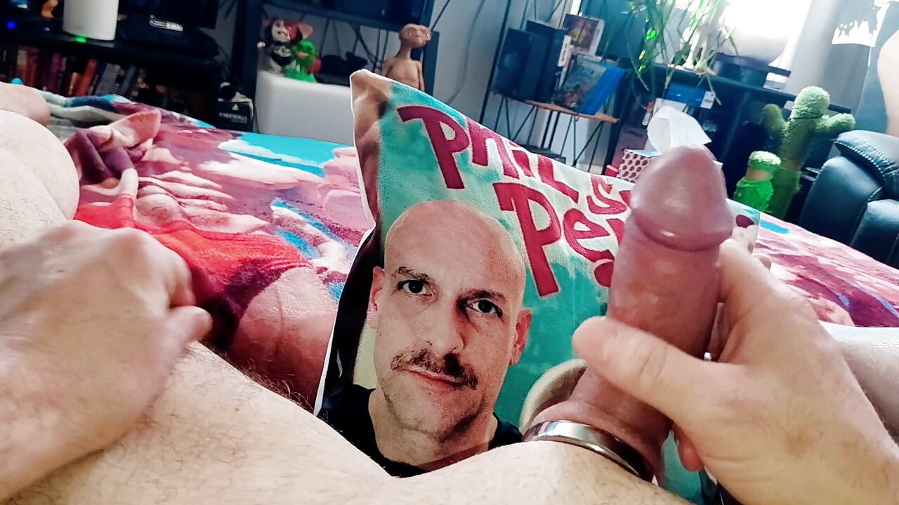 phil the CockSucker gooning Solo masturbating,big dick , gay man