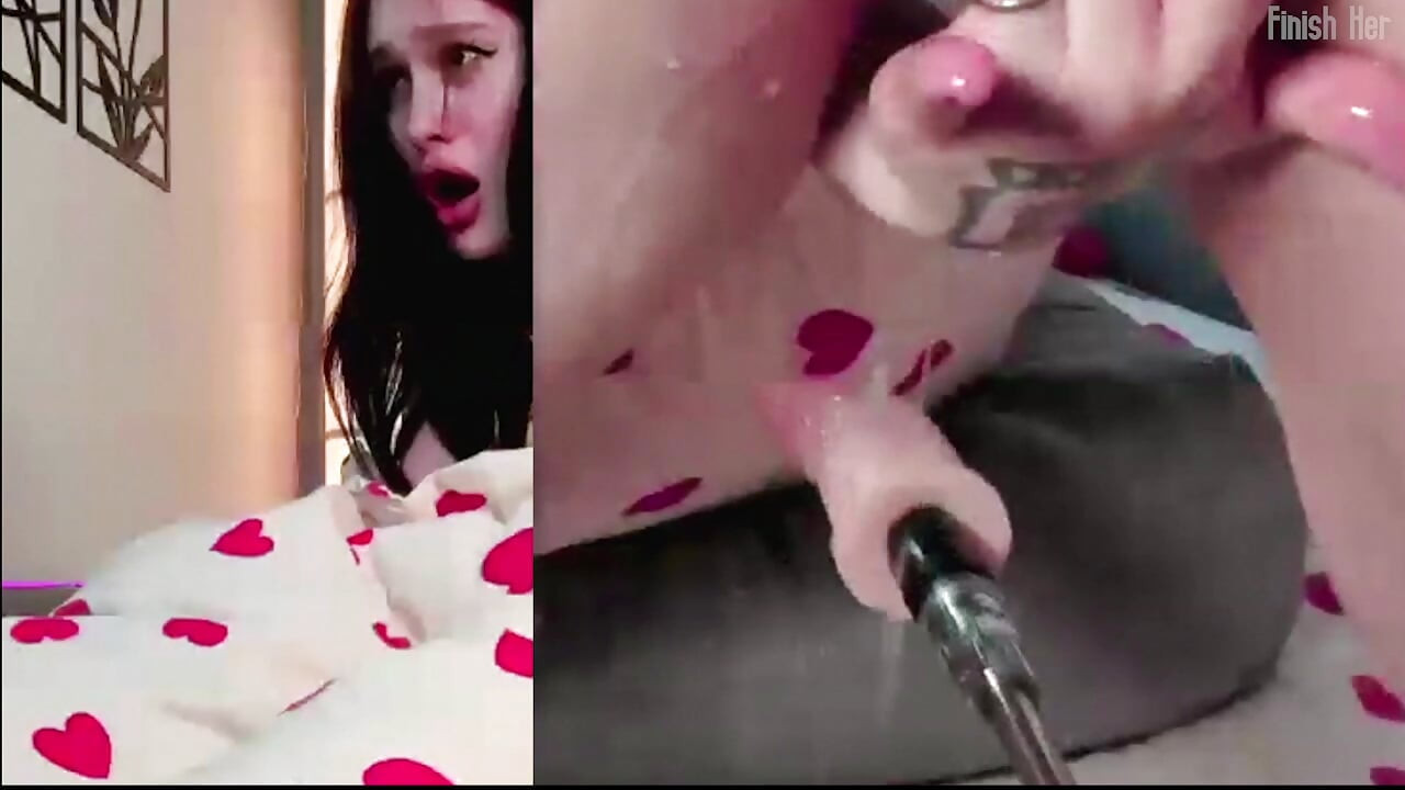 FUCK MACHINE MAKES GIRL SQUIRT