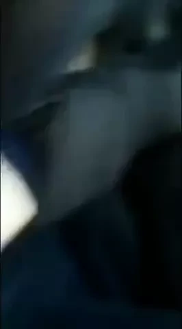Orgasmo con il velo in macchina
