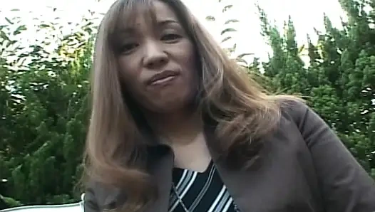 Tante seksi ini udah ngimpiin semua orang