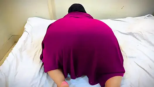 Muslim Moti Gand Vali Ladki Bistar Par chudai apna pati ko friend