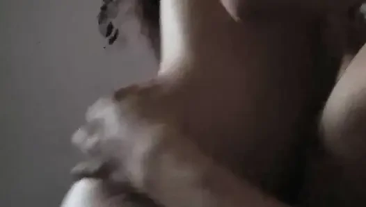Eliz yarağımın üstüne oturuyor