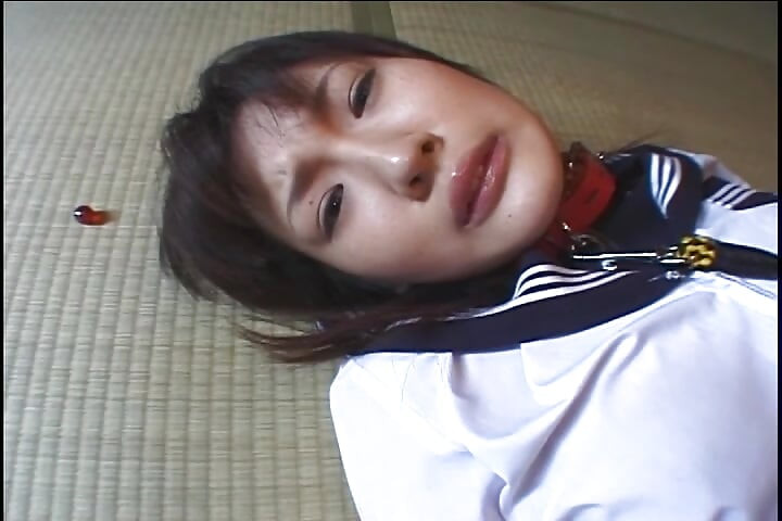 Japanese Slut Loves Putting Things in Her Hairy Pussy