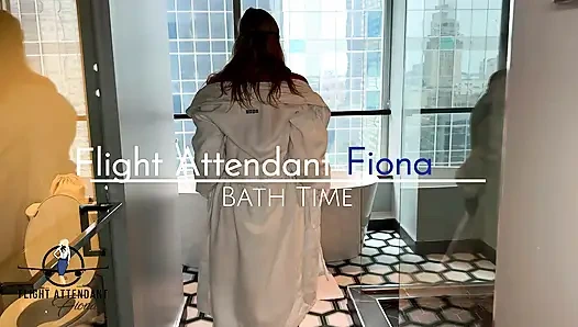 Spaß in der Wanne mit einem dildo