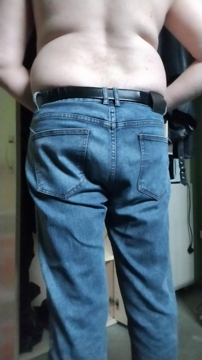 Pagi di tempat kerja - pantat seksi dan kontol keras