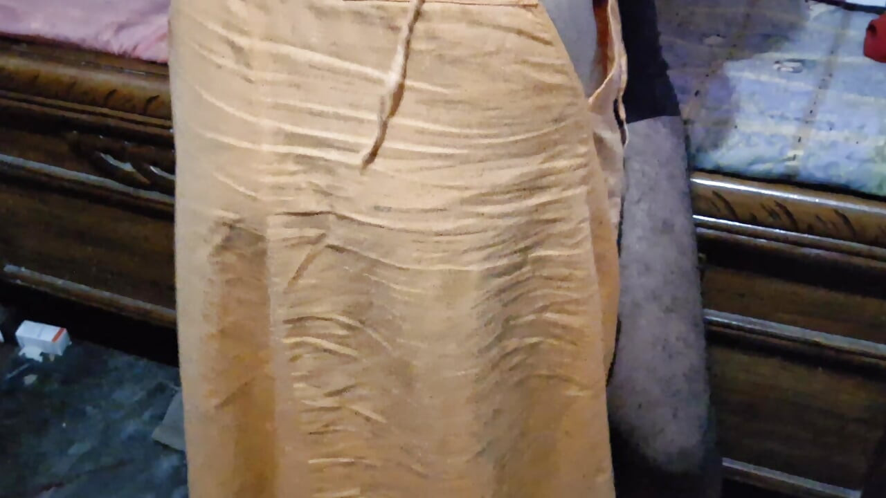 Indian Husband Fucked His Indian Wife in Doggy Style and Gave Great Pleasure to His Wife by Fucking Her Pussy