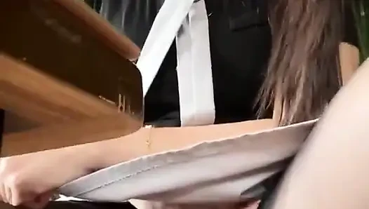 Aku crot di toko coffe di dalam mal