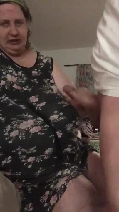 I suck my kk cock