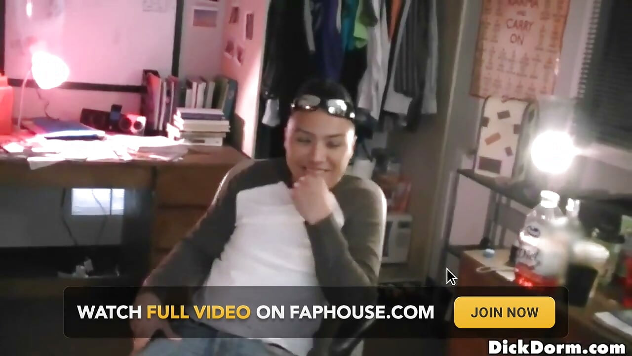 Reality Dudes - Wild Jerry Obliterates Anthony's Mind as They Turn Shaving Into Sucking Real Quick Inside the Dorm Room Setup