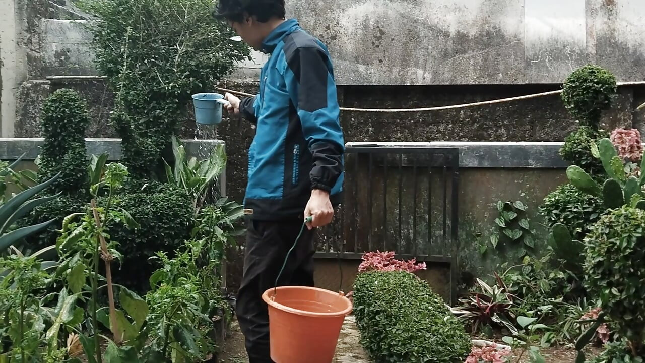 A life that is recorded to make an interesting video