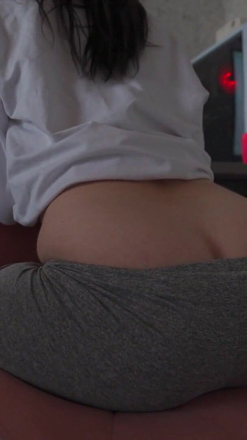 Jaw-dropping moment from "Farting & Buttcrack while Gaming"