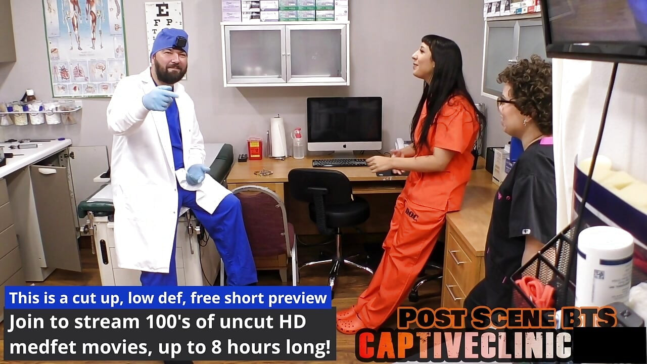 Человеческую морскую свинку пощекотали - Selena Sativa