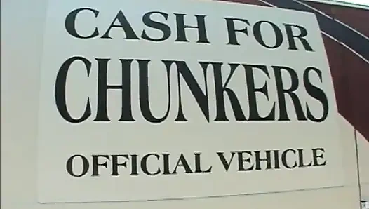 Versaute bBW-schlampe wird nach dem training mit sperma bespritzt