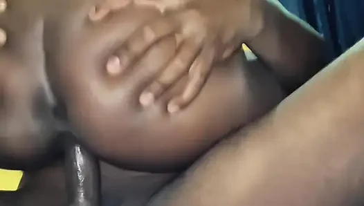 (bagian 2) Abang tiriku ngentot aku habis-habisan di kamar mandi