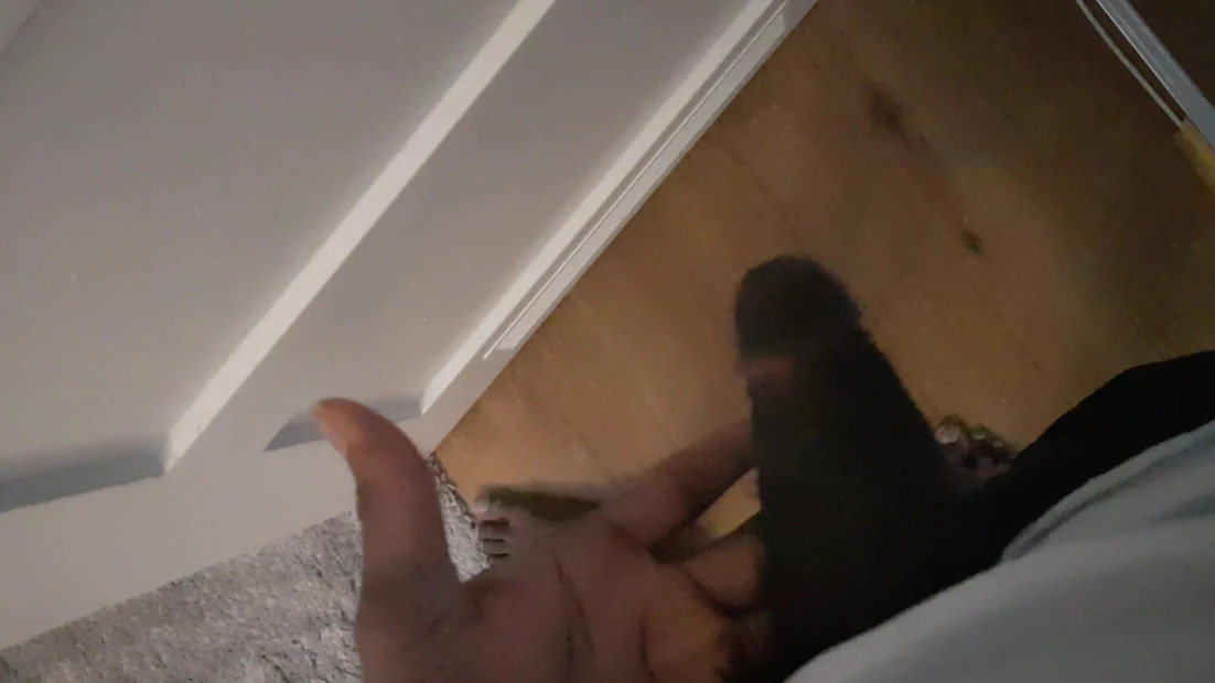 Just me..Do you like what you see .. i am here in germany.. i am straight.  I love fucking pussy