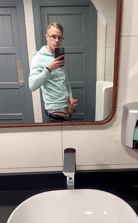 مرحبا بالجميع! لقد عدت من عطلتي مع الكثير من المحتوى! توقع بعض التحديثات الرائعة خلال هذا الأسبوع