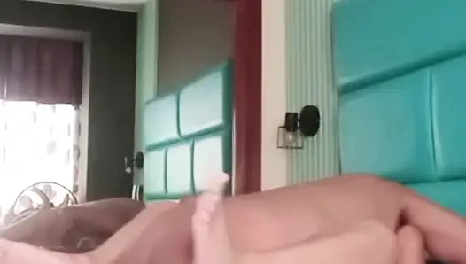 Eski sevgilimin üvey kız kardeşiyle yapıyorum bölüm 2