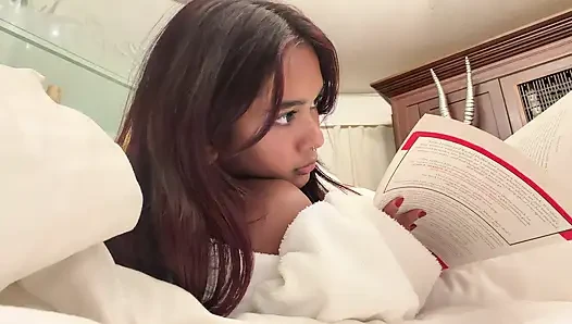 Small Indian girl loves masturbating
