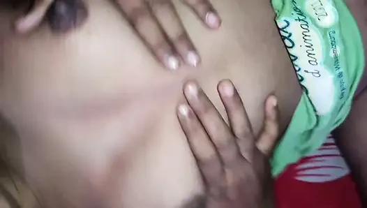 Hintli kız domalmayı seviyor